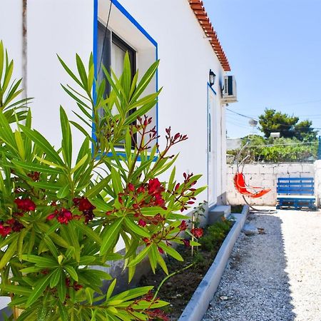 Troi Beach House Вльора Екстер'єр фото