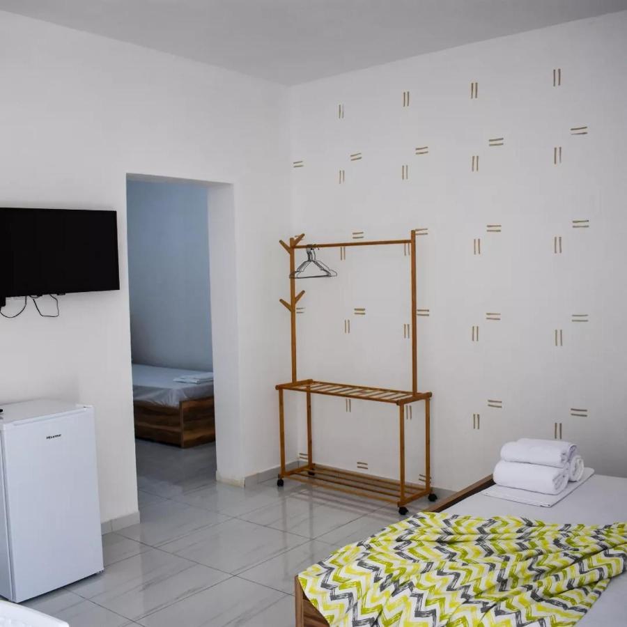 Troi Beach House Вльора Екстер'єр фото