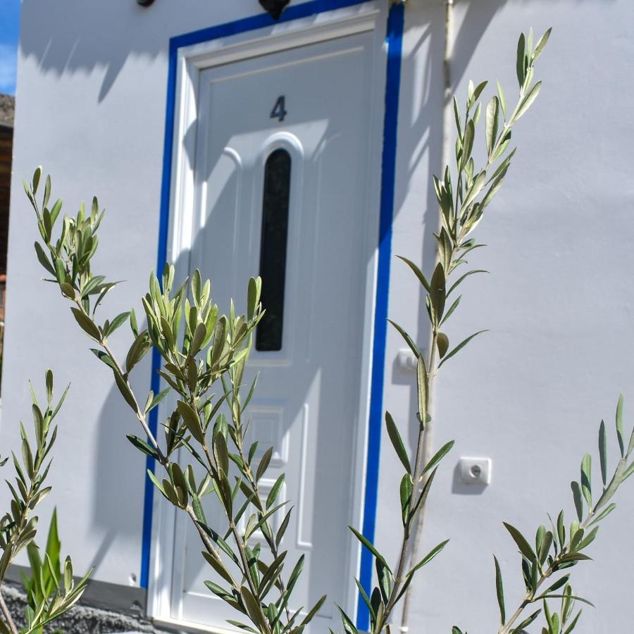 Troi Beach House Вльора Екстер'єр фото