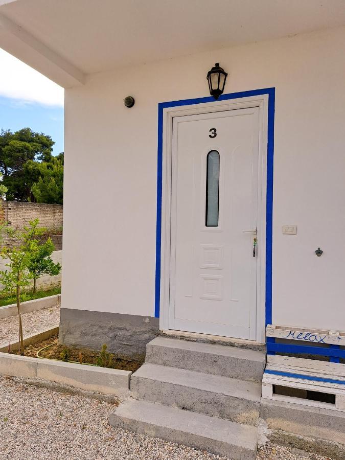 Troi Beach House Вльора Екстер'єр фото