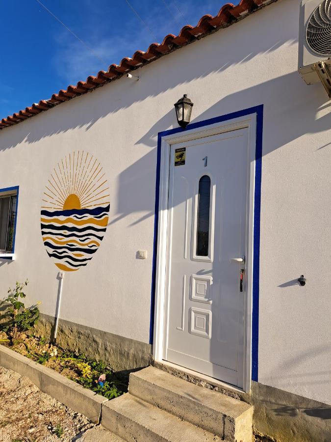 Troi Beach House Вльора Екстер'єр фото